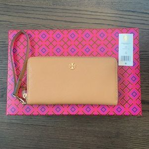 Tory Burch Emerson Wristlet Zip Continental